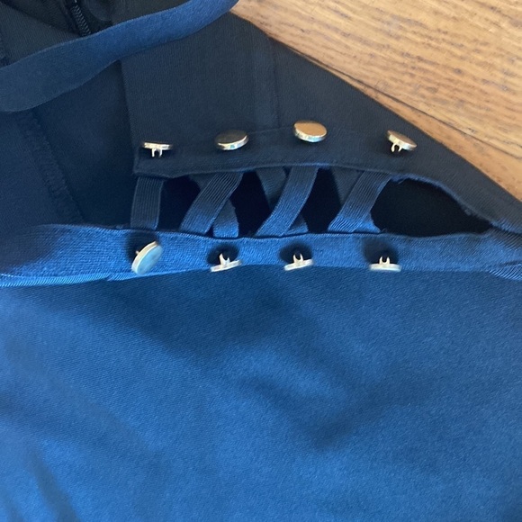 IRIS Tight Fitting Mini Black Dress Size M - Picture 5 of 10